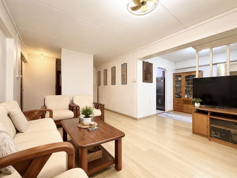 606 Woodlands Ring Road, 606 Woodlands Ring Road, Admiralty / Woodlands, 3 Bedrooms, 1,313 sqft, HDB Flat For Sale, by Michelle Lee, 500280321 - Living Room - PropertyGuru.com.sg