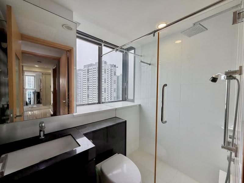 RiverBay, 23 Mar Thoma Road, Balestier / Toa Payoh, 2 Bedrooms, 786 sqft, Condominium For Sale, by Paige Tan, 500280322 - Master Bathroom - PropertyGuru.com.sg