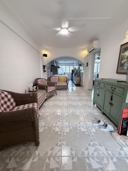 715 Clementi West Street 2, 715 Clementi West Street 2, Buona Vista / West Coast / Clementi New Town, 2 Bedrooms, 732 sqft, HDB Flat For Rent, by Edwin Teo, 500280325 - Living Room - PropertyGuru.com.sg