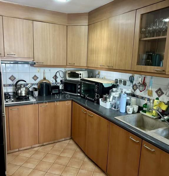 Parc Palais, 47 Hume Avenue, Clementi Park / Upper Bukit Timah, 4 Bedrooms, 1,485 sqft, Condominium For Sale, by Ng Kok Hong (Ernest), 500280327 - Kitchen - PropertyGuru.com.sg