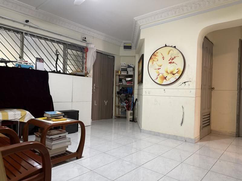 419 Hougang Avenue 8, 419 Hougang Avenue 8, Hougang / Punggol / Sengkang, 3 Bedrooms, 1,163 sqft, HDB Flat For Sale, by Ally Chin, 500280341 - Living Room - PropertyGuru.com.sg