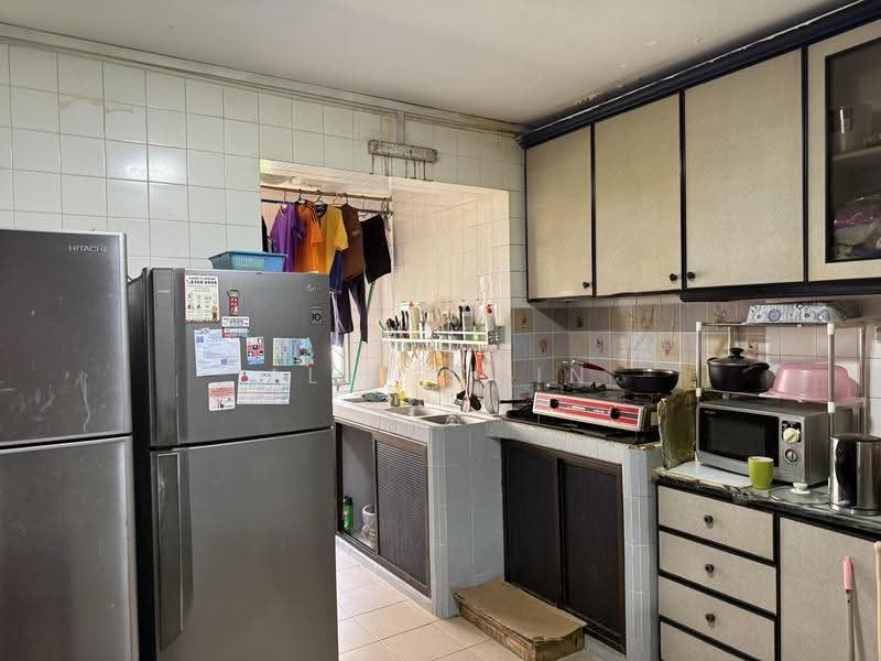 419 Hougang Avenue 8, 419 Hougang Avenue 8, Hougang / Punggol / Sengkang, 3 Bedrooms, 1,163 sqft, HDB Flat For Sale, by Ally Chin, 500280341 - Kitchen - PropertyGuru.com.sg