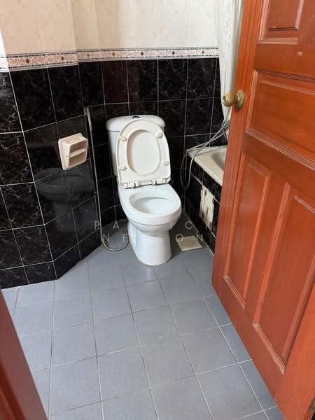 Melville Park, 20 Simei Street 1, Pasir Ris / Tampines, 2 Bedrooms, 936 sqft, Apartment For Rent, by Patrick Nelson, 500280342 - Bathroom - PropertyGuru.com.sg