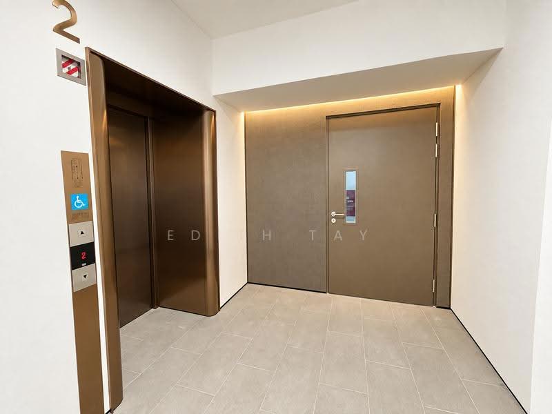 Modernised Shophouse Space off Clarke Quay MRT, City Hall / Clarke Quay, 2,423 sqft, Shop / Shophouse For Rent, by Edith Tay, 500280358 - Lobby - CommercialGuru.com.sg