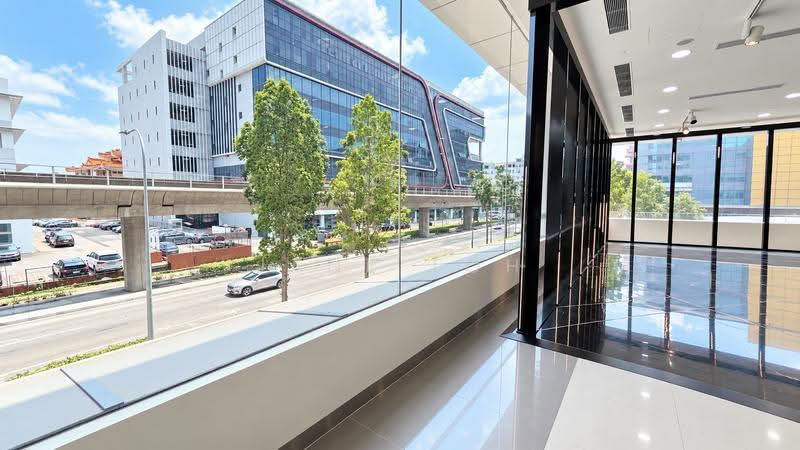 Showroom with Office | High Visibility | Face MRT Track, Alexandra / Commonwealth, 18,466 sqft, Other Retail For Rent, by Jane Toh, 500280373 - Interior - CommercialGuru.com.sg