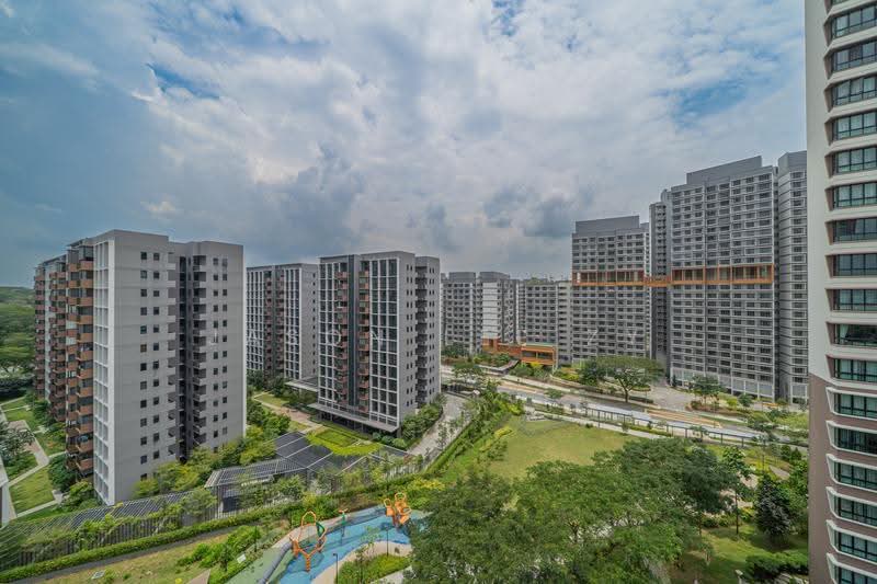 402B Fernvale Lane, 402B Fernvale Lane, Seletar / Yio Chu Kang, 3 Bedrooms, 1,216 sqft, HDB Flat For Sale, by Jason Lee ZY, 500280375 - View from Living Room - PropertyGuru.com.sg