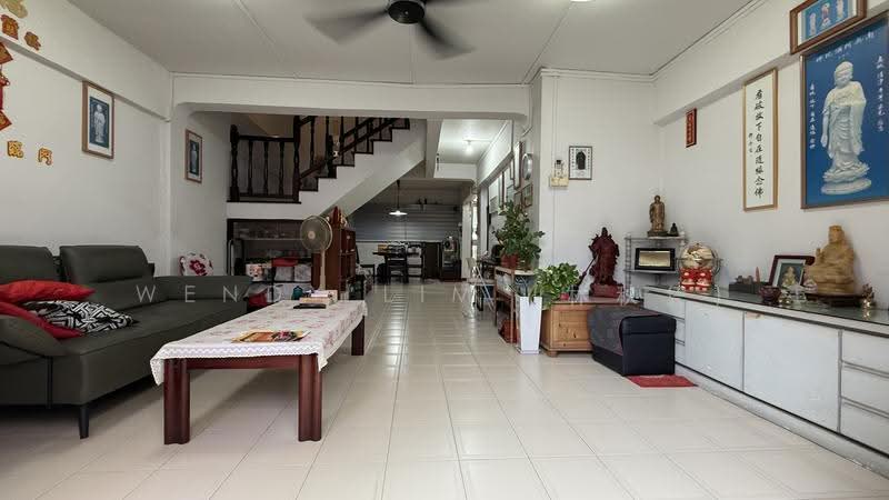 556 Jurong West Street 42, 556 Jurong West Street 42, Boon Lay / Jurong / Tuas, 3 Bedrooms, 1,593 sqft, HDB Flat For Sale, by Wendy Lim (林秋凭), 500280379 - Living Room - PropertyGuru.com.sg