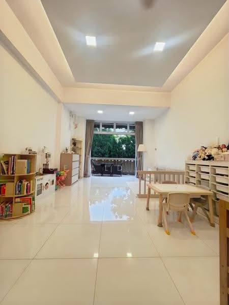 Symphony Heights, 43 Hume Avenue, Clementi Park / Upper Bukit Timah, 2 Bedrooms, 1,076 sqft, Condominium For Sale, by Gerald Lim, 500280383 - Living Room - PropertyGuru.com.sg
