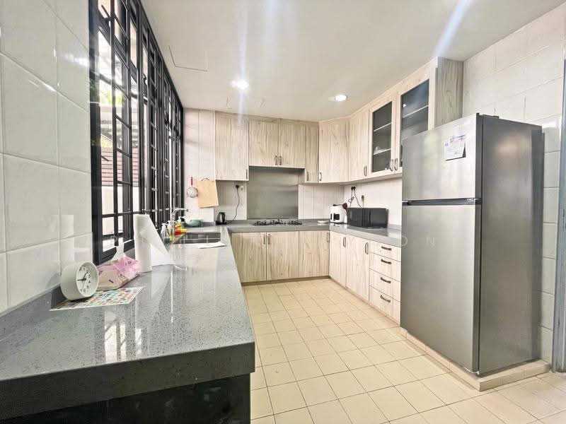 Jalan Tua Kong, East Coast / Marine Parade, Room Rental, 360 sqft, Semi-Detached House For Rent, by Phillip Bryson, 500280391 - Kitchen - PropertyGuru.com.sg