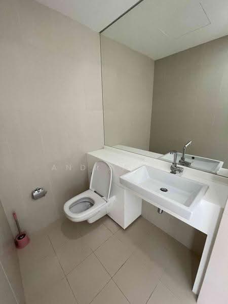 Southbank, 881 North Bridge Road, Beach Road / Bugis / Rochor, 1 Bedroom, 614 sqft, Condominium For Sale, by Andrew Ng, 500280403 - Bathroom - PropertyGuru.com.sg