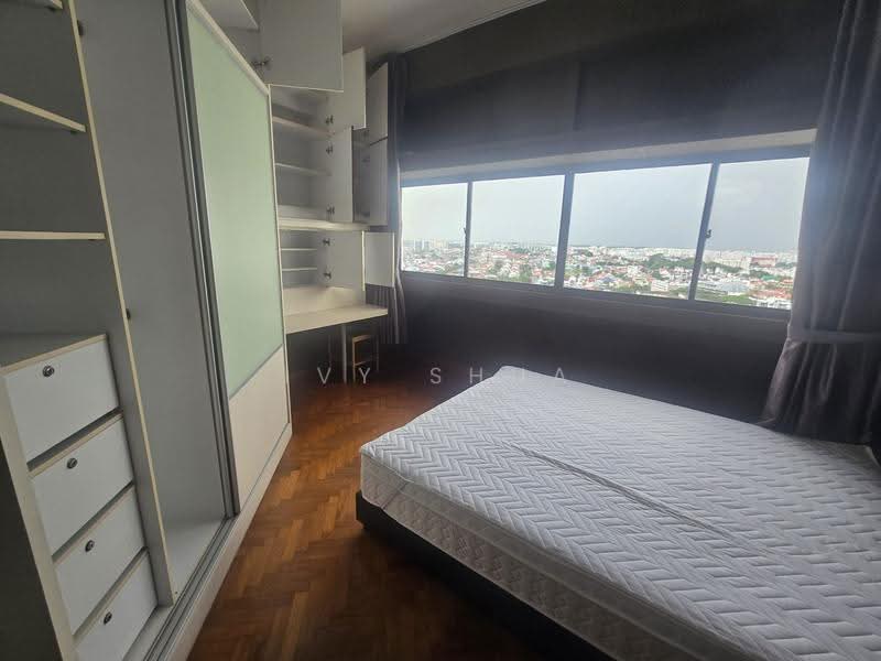 Mandarin Gardens, 5 Siglap Road, East Coast / Marine Parade, 1 Bedroom, 732 sqft, Condominium For Sale, by Ivy Shua, 500280413 - Bedroom - PropertyGuru.com.sg