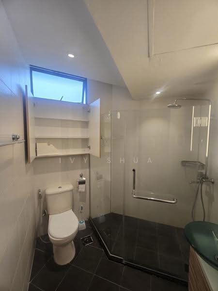 Mandarin Gardens, 5 Siglap Road, East Coast / Marine Parade, 1 Bedroom, 732 sqft, Condominium For Sale, by Ivy Shua, 500280413 - Bathroom - PropertyGuru.com.sg