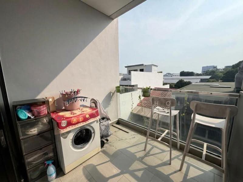 NottingHill Suites, 29A Toh Tuck Road, Clementi Park / Upper Bukit Timah, 1 Bedroom, 398 sqft, Apartment For Rent, by Leonard Choi, 500280417 - Balcony - PropertyGuru.com.sg