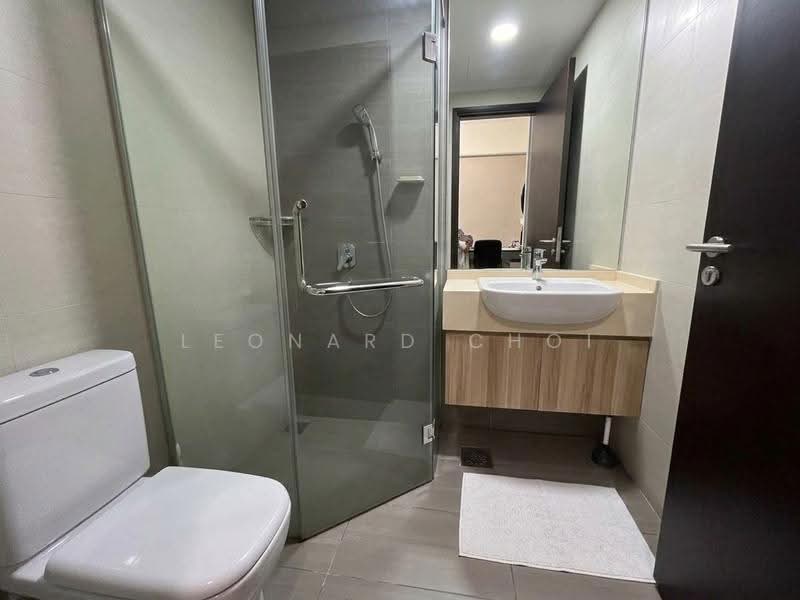 NottingHill Suites, 29A Toh Tuck Road, Clementi Park / Upper Bukit Timah, 1 Bedroom, 398 sqft, Apartment For Rent, by Leonard Choi, 500280417 - Bathroom - PropertyGuru.com.sg