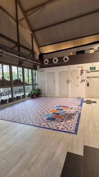 Beauty (hair/facial/nails), fitness, light F&B, kids related space for rent @ Queenstown, Alexandra / Commonwealth, 450 sqft, Shop / Shophouse For Rent, by Bin Ngiam, 500280423 - CommercialGuru.com.sg