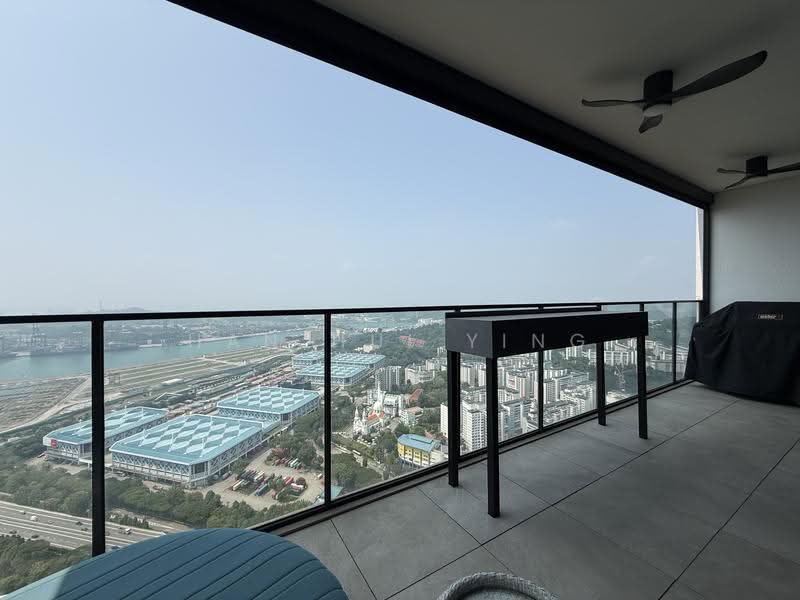 Avenue South Residence, 13 Silat Avenue, Alexandra / Commonwealth, 4 Bedrooms, 1,496 sqft, Condominium For Rent, by Han Hui Ying, 500280443 - Balcony - PropertyGuru.com.sg
