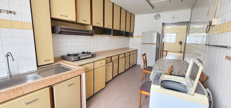 211 Jurong East Street 21, 211 Jurong East Street 21, Boon Lay / Jurong / Tuas, 3 Bedrooms, 1,011 sqft, HDB Flat For Sale, by Rosalind Loh, 500280449 - Kitchen - PropertyGuru.com.sg