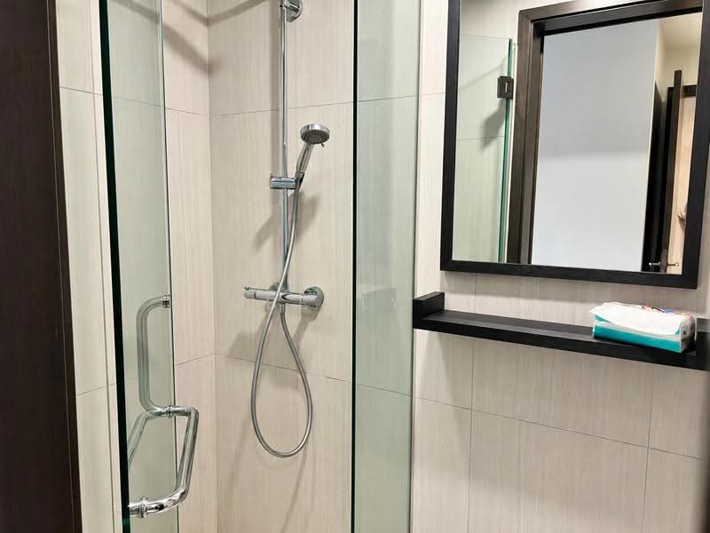 646sqft 2B2B at $2,415 psf, 5 MRT stations within 850m, Orchard / River Valley, 3 Bedrooms, 646 sqft, Condominium For Sale, by Kimberly Lai, 500280456 - Bathroom - PropertyGuru.com.sg