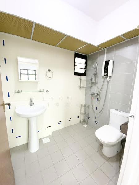 808D Choa Chu Kang Avenue 1, 808D Choa Chu Kang Avenue 1, Dairy Farm / Bukit Panjang / Choa Chu Kang, 3 Bedrooms, 990 sqft, HDB Flat For Sale, by Lynn Li (李淑君), 500280461 - Bathroom - PropertyGuru.com.sg