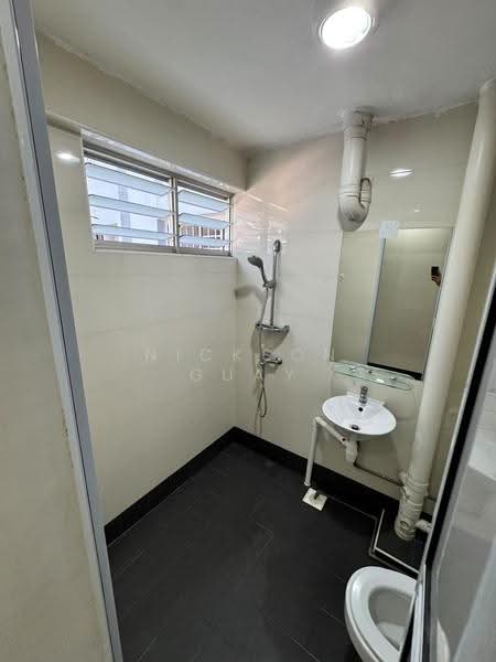 Room for rent in 34 Chai Chee Ave, 120, , Room Rental, 145 sqft, HDB Flat For Rent, by Nickson Guay, 500280513 - Bathroom - PropertyGuru.com.sg