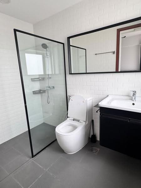 Whitewater, 21 Pasir Ris Street 72, Pasir Ris / Tampines, Room Rental, 200 sqft, Condominium For Rent, by Johnson Lim, 500280522 - Bathroom - PropertyGuru.com.sg