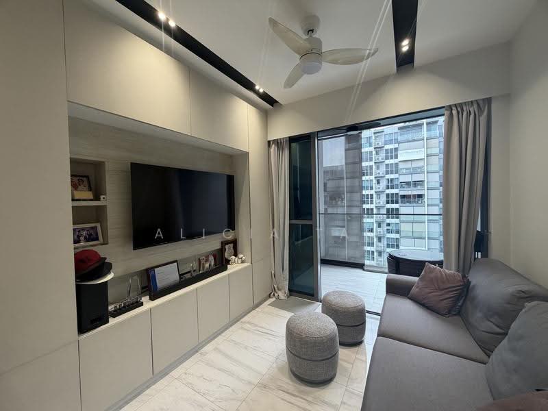 The Alps Residences, Tampines Avenue 10, Pasir Ris / Tampines, 2 Bedrooms, 700 sqft, Condominium For Sale, by Alicia Tan, 500280528 - Living Room - PropertyGuru.com.sg