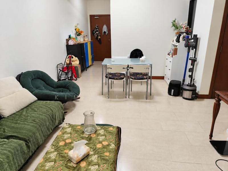 The Mayfair, 1 Jurong East Street 32, Boon Lay / Jurong / Tuas, 1 Bedroom, 635 sqft, Condominium For Sale, by Kimberly Lai, 500280530 - Living Room - PropertyGuru.com.sg