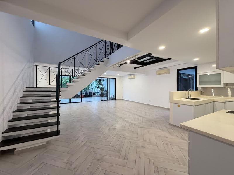 Rich East Garden, 300 Upper East Coast Road, Bedok / Upper East Coast, 3 Bedrooms, 2,390 sqft, Condominium For Rent, by Shirley Lee, 500280561 - Interior - PropertyGuru.com.sg