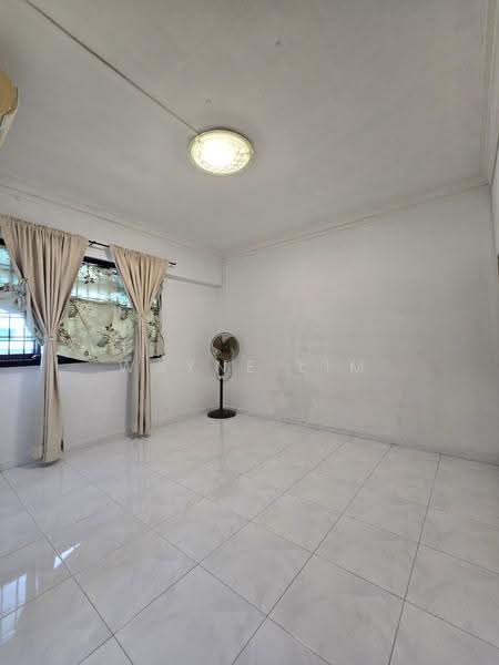 577 Hougang Avenue 4, 577 Hougang Avenue 4, Hougang / Punggol / Sengkang, 4 Bedrooms, 1,507 sqft, HDB Flat For Sale, by Wayne Lim, 500280591 - Bedroom 3 - PropertyGuru.com.sg