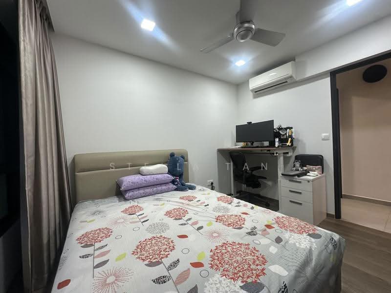 SUPER CHEAP HDB FLAT ALMOST NEW, , 4 Bedrooms, 1,001 sqft, HDB Flat For Sale, by Stella Tan, 500280604 - Bedroom - PropertyGuru.com.sg
