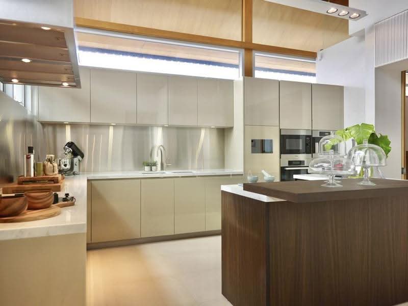 Sentosa Cove, Harbourfront / Telok Blangah, 4 Bedrooms, 9,004 sqft, Bungalow House For Sale, by Steve Tay, 500280612 - Kitchen - PropertyGuru.com.sg