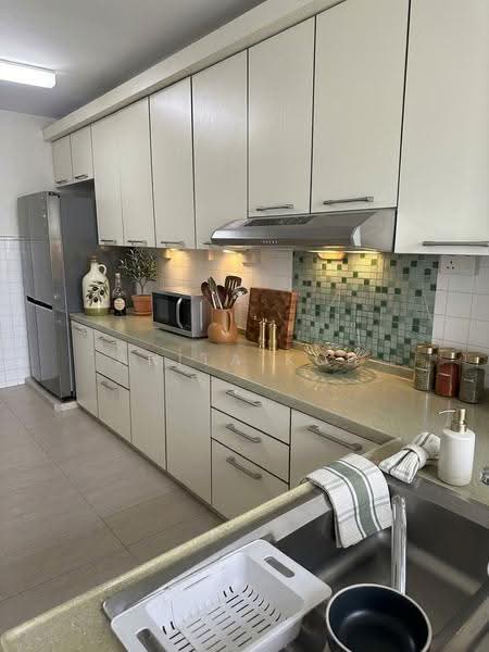 315 Jurong East Street 32, 315 Jurong East Street 32, Boon Lay / Jurong / Tuas, 3 Bedrooms, 1,109 sqft, HDB Flat For Sale, by Anita Koh, 500280628 - Kitchen - PropertyGuru.com.sg
