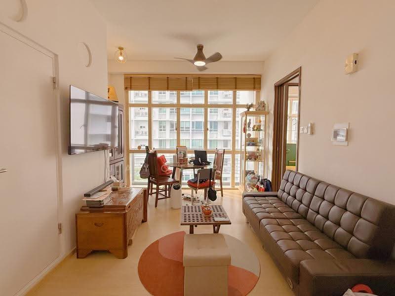 Mandale Heights, 45 Mandalay Road, Newton / Novena, 2 Bedrooms, 764 sqft, Apartment For Sale, by Jayce Peng, 500280639 - Living Room - PropertyGuru.com.sg