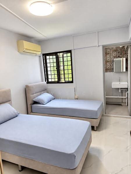 327 Clementi Avenue 5, 327 Clementi Avenue 5, Buona Vista / West Coast / Clementi New Town, Room Rental, 150 sqft, HDB Flat For Rent, by Lawrence Quek, 500280675 - Bedroom - PropertyGuru.com.sg