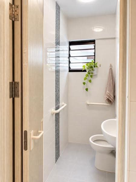 119 Pending Road, 119 Pending Road, Dairy Farm / Bukit Panjang / Choa Chu Kang, 2 Bedrooms, 689 sqft, HDB Flat For Sale, by Hans (Hamid Salleh), 500280691 - Bathroom - PropertyGuru.com.sg