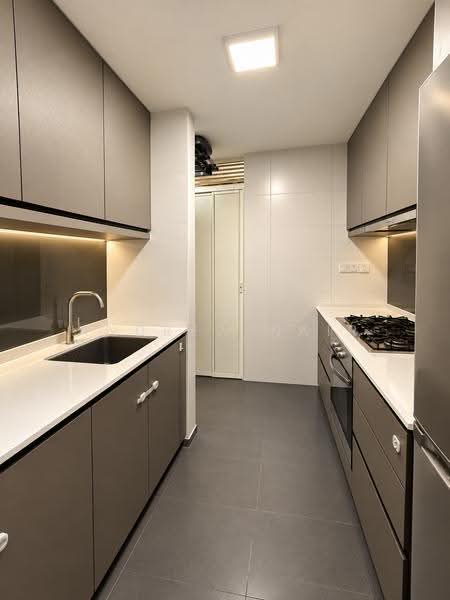 Waterbay, 47A Edgefield Plains, Hougang / Punggol / Sengkang, 4 Bedrooms, 1,141 sqft, Condominium For Sale, by Andrew Nair, 500280710 - Kitchen - PropertyGuru.com.sg