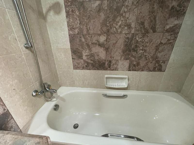 Trellis Towers, 700 Toa Payoh Lorong 1, Balestier / Toa Payoh, 2 Bedrooms, 710 sqft, Condominium For Rent, by Kenny Tay, 500280715 - Bathroom - PropertyGuru.com.sg