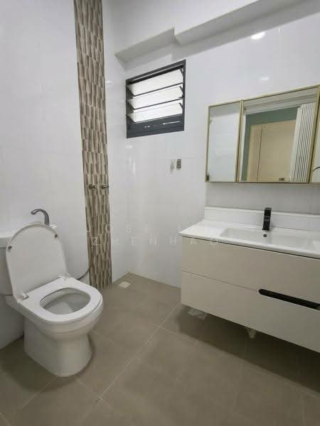 94 Dawson Road, 94 Dawson Road, Alexandra / Commonwealth, 3 Bedrooms, 979 sqft, HDB Flat For Sale, by Jose Loh Zhenhao, 500280718 - Bathroom - PropertyGuru.com.sg