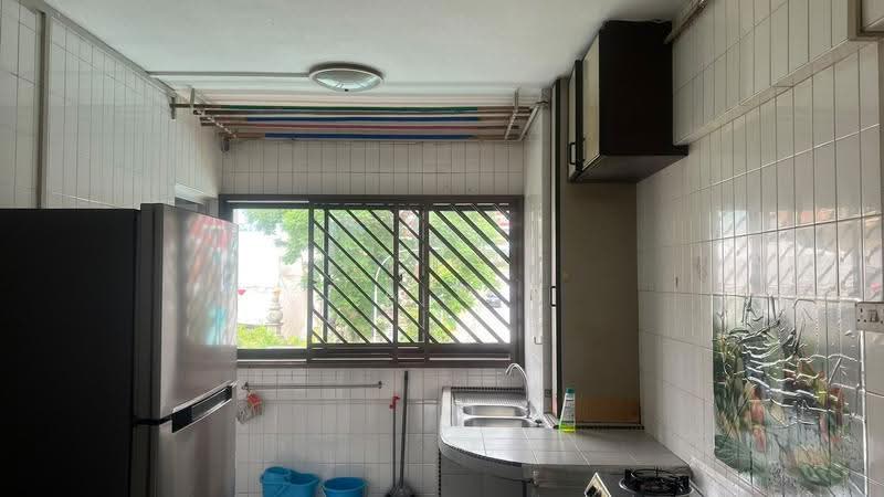 18 Toh Yi Drive, 18 Toh Yi Drive, Clementi Park / Upper Bukit Timah, 2 Bedrooms, 689 sqft, HDB Flat For Rent, by A O, 500280721 - Kitchen - PropertyGuru.com.sg