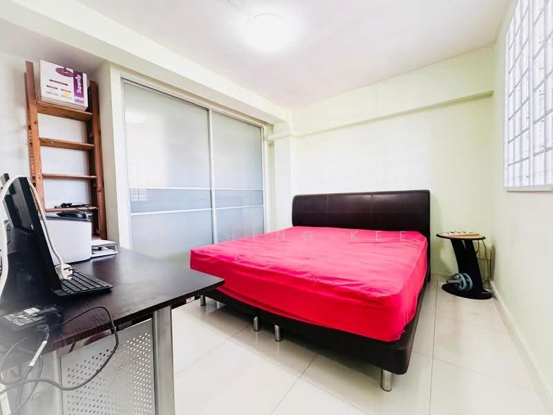 14 Kampong Arang Road, 14 Kampong Arang Road, East Coast / Marine Parade, 2 Bedrooms, 1,152 sqft, HDB Flat For Sale, by Tan Heng Kee, 500280724 - Bedroom - PropertyGuru.com.sg