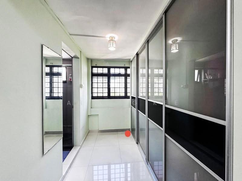 14 Kampong Arang Road, 14 Kampong Arang Road, East Coast / Marine Parade, 2 Bedrooms, 1,152 sqft, HDB Flat For Sale, by Tan Heng Kee, 500280724 - Corridor - PropertyGuru.com.sg