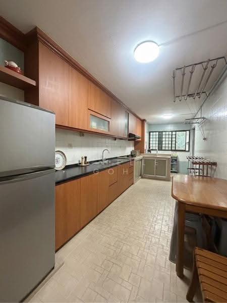 215 Bukit Batok Street 21, 215 215, Dairy Farm / Bukit Panjang / Choa Chu Kang, 3 Bedrooms, 1,033 sqft, HDB Flat For Sale, by Michelle Goh, 500280738 - PropertyGuru.com.sg