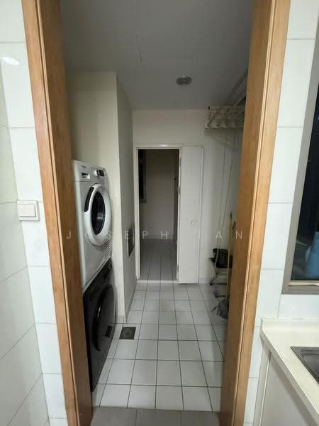 Cairnhill Crest, 2 Cairnhill Circle, Orchard / River Valley, 3 Bedrooms, 1,733 sqft, Condominium For Rent, by Joseph Tan, 500280740 - Interior - PropertyGuru.com.sg