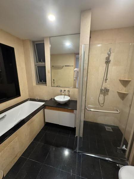 Cairnhill Crest, 2 Cairnhill Circle, Orchard / River Valley, 3 Bedrooms, 1,733 sqft, Condominium For Rent, by Joseph Tan, 500280740 - Bathroom - PropertyGuru.com.sg