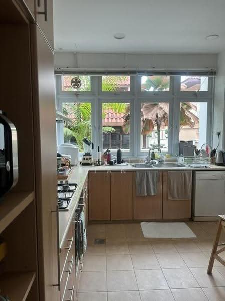 29 Boscombe Road, Boscombe Road, East Coast / Marine Parade, 6 Bedrooms, 5,500 sqft, Cluster House For Rent, by Angeline Tan, 500280764 - Kitchen - PropertyGuru.com.sg