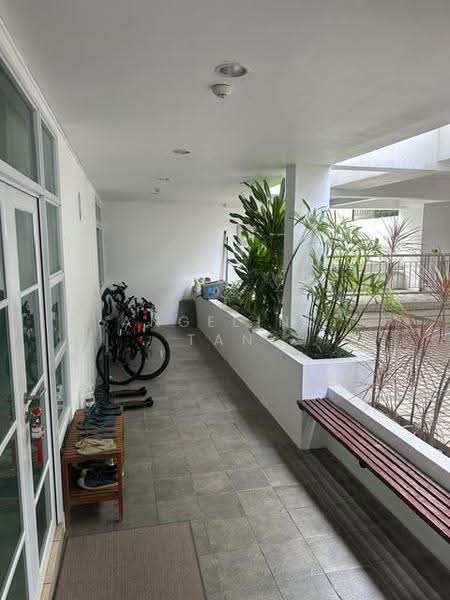 29 Boscombe Road, Boscombe Road, East Coast / Marine Parade, 6 Bedrooms, 5,500 sqft, Cluster House For Rent, by Angeline Tan, 500280764 - Exterior - PropertyGuru.com.sg