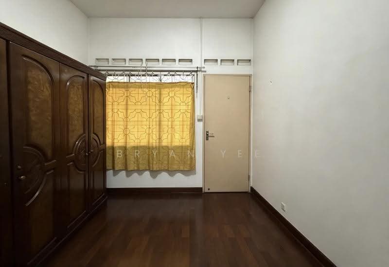 Freehold Corner Terrace at Jalan Selamat, Freehold Corner Terrace at Jalan Selamat, Eunos / Geylang / Paya Lebar, 3 Bedrooms, 1,500 sqft, Corner Terrace For Sale, by Bryan Yee, 500280774 - PropertyGuru.com.sg