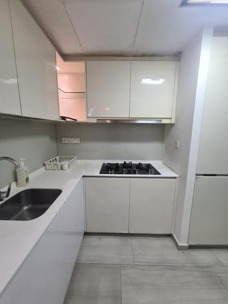Lakeville, 1 Jurong Lake Link, Boon Lay / Jurong / Tuas, 4 Bedrooms, 1,270 sqft, Condominium For Sale, by Zulkifli Rasheed, 500280787 - Kitchen - PropertyGuru.com.sg