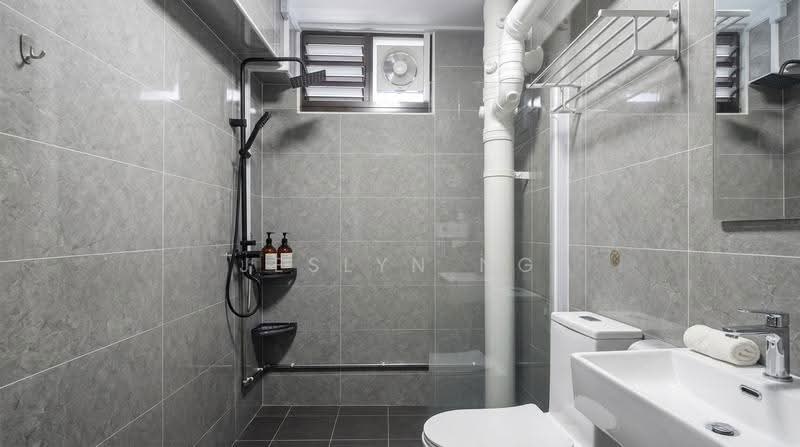 366 Corporation Drive, 366 Corporation Drive, Boon Lay / Jurong / Tuas, 4 Bedrooms, 1,313 sqft, HDB Flat For Sale, by Jeslyn Ng, 500280794 - Bathroom - PropertyGuru.com.sg