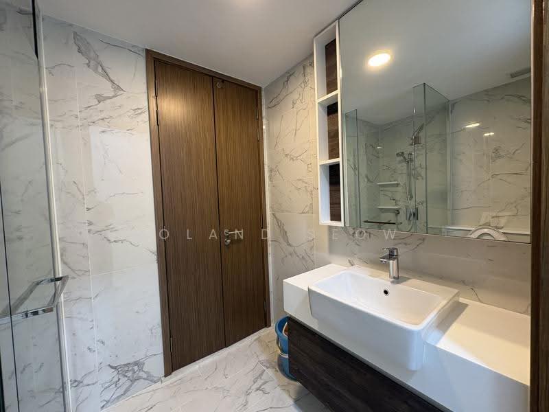 Parc Botannia, 18 Fernvale Street, Seletar / Yio Chu Kang, 1 Bedroom, 506 sqft, Condominium For Rent, by Roland Seow, 500280795 - Bathroom - PropertyGuru.com.sg